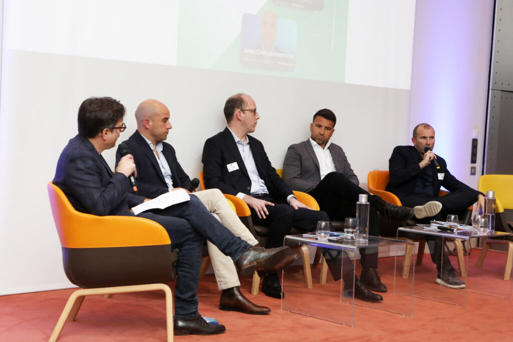 A24A6213 Table ronde lead